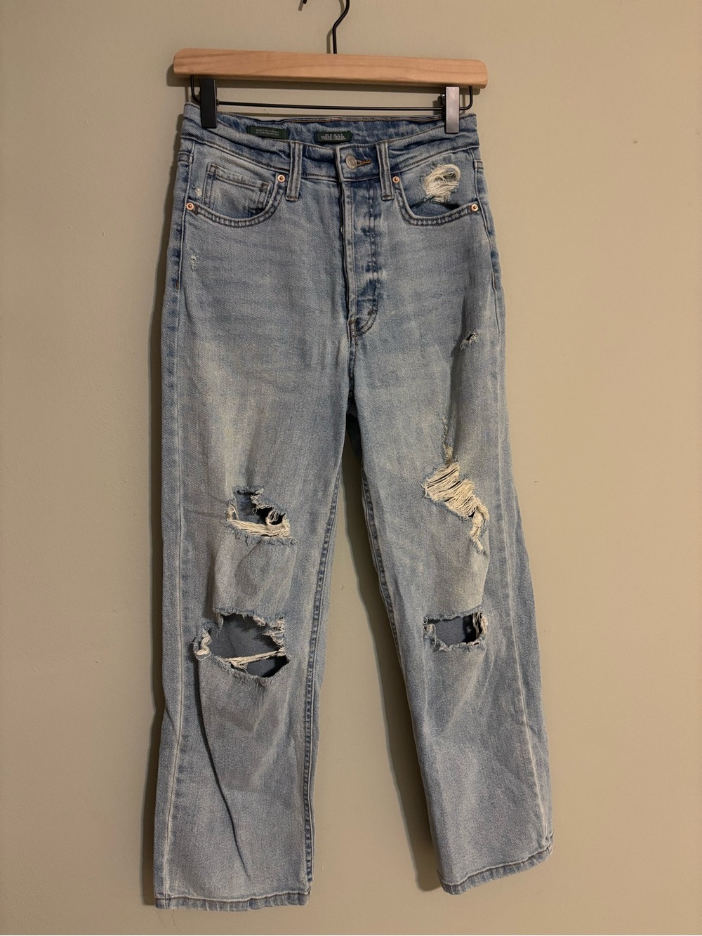 Wild Fable Highest Rise Straight Light Blue Distressed Women’s Jeans
